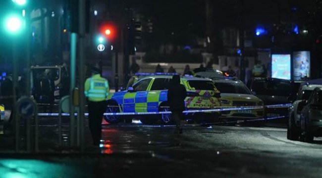 Son dakika: Londra'da art arda korkutan patlamalar!